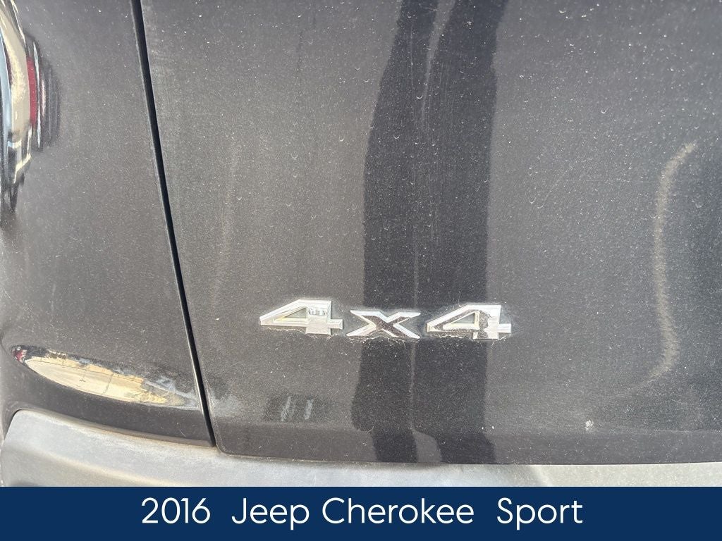 2016 Jeep Cherokee Sport