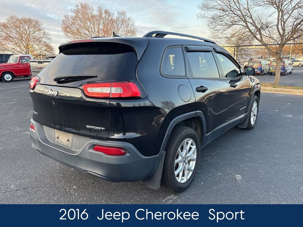 2016 Jeep Cherokee Sport