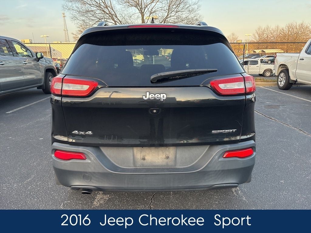 2016 Jeep Cherokee Sport