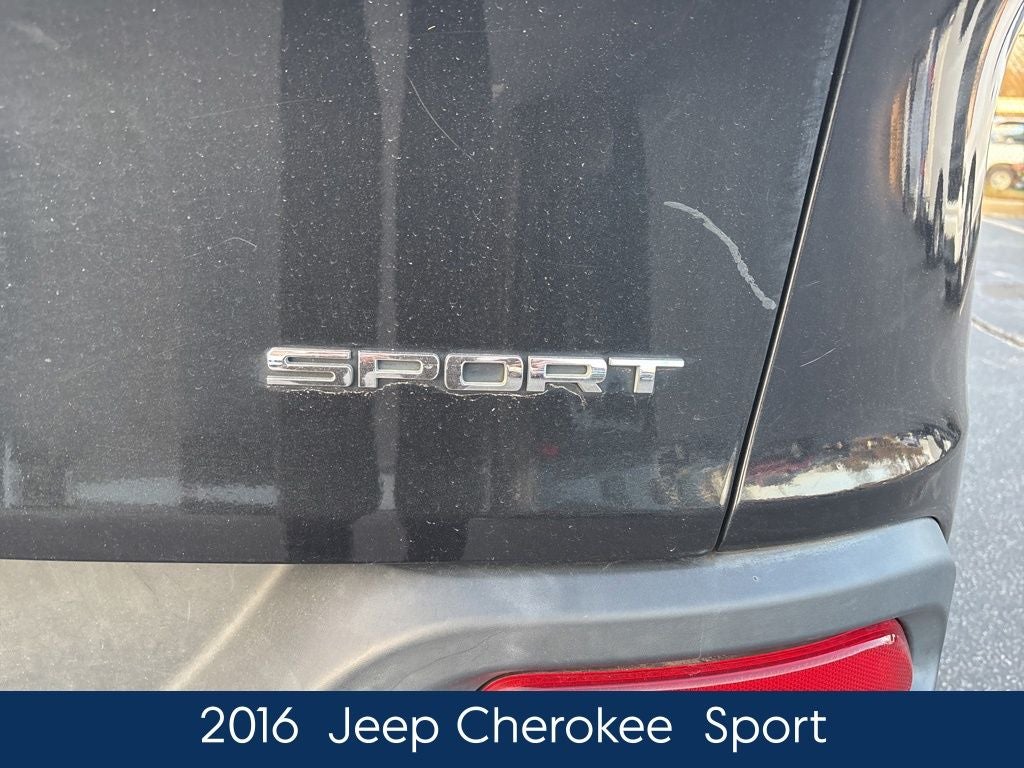 2016 Jeep Cherokee Sport