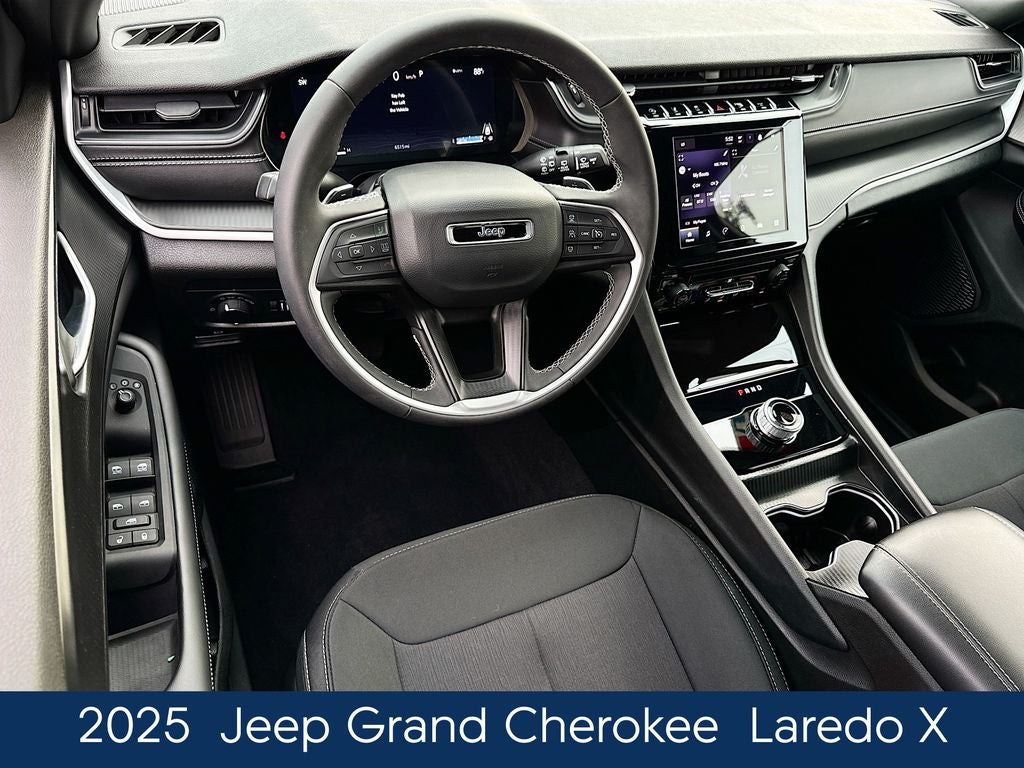 2025 Jeep Grand Cherokee Laredo X