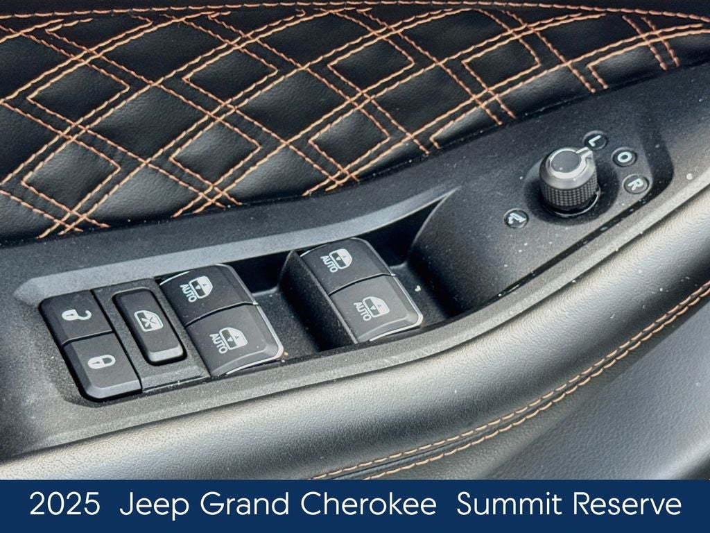 2025 Jeep Grand Cherokee Summit Reserve