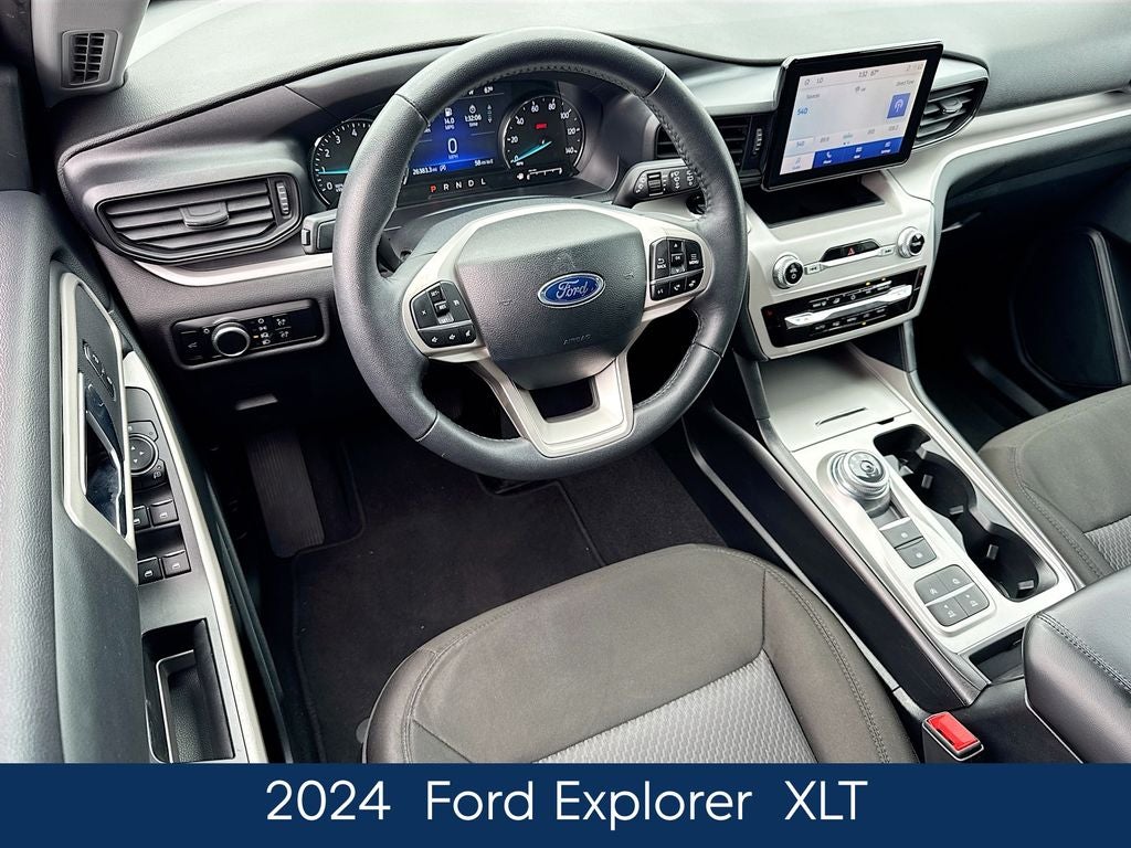 2024 Ford Explorer XLT
