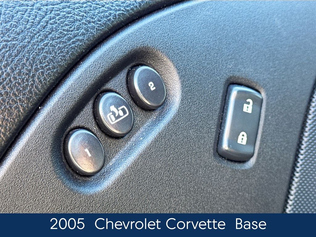 2005 Chevrolet Corvette Base
