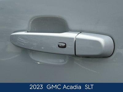 2023 GMC Acadia SLT