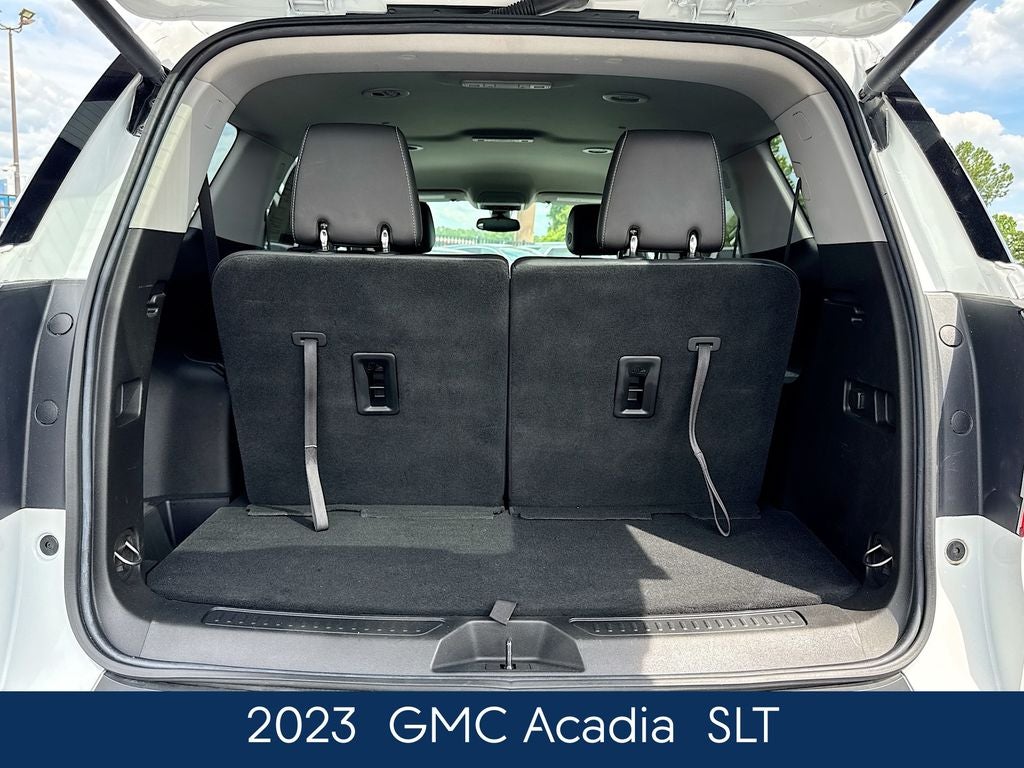 2023 GMC Acadia SLT