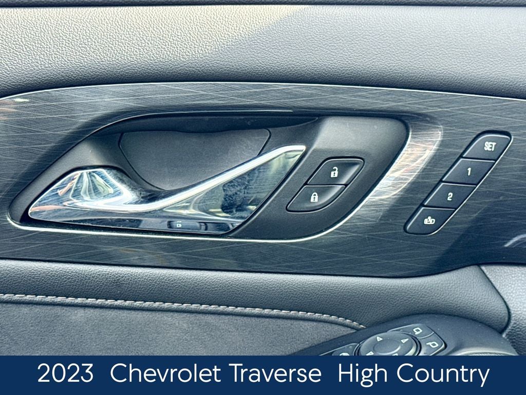 2023 Chevrolet Traverse High Country