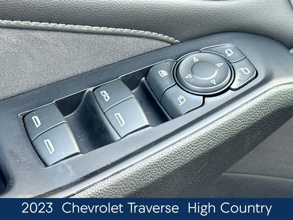 2023 Chevrolet Traverse High Country