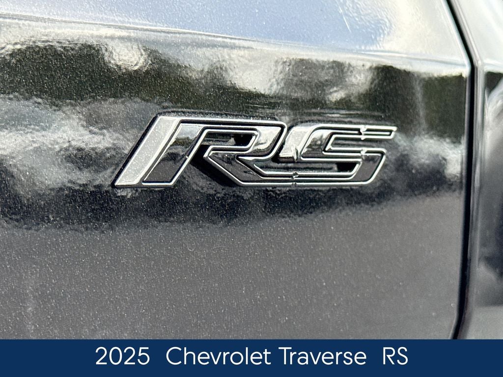 2025 Chevrolet Traverse RS
