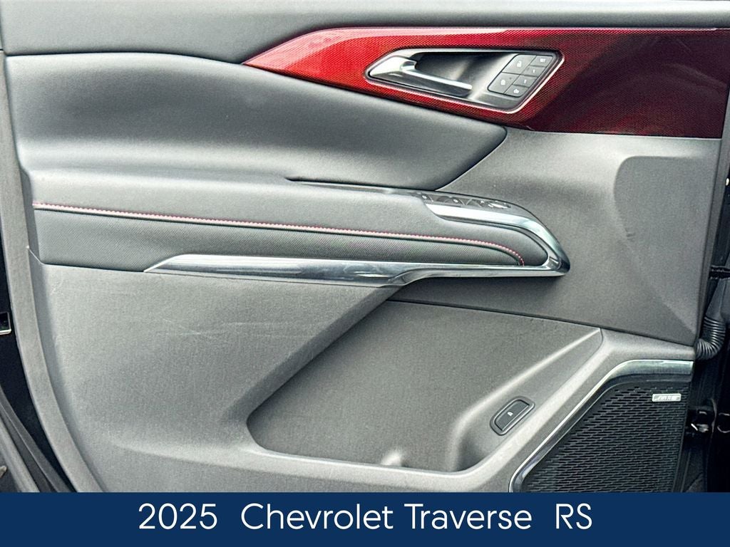 2025 Chevrolet Traverse RS