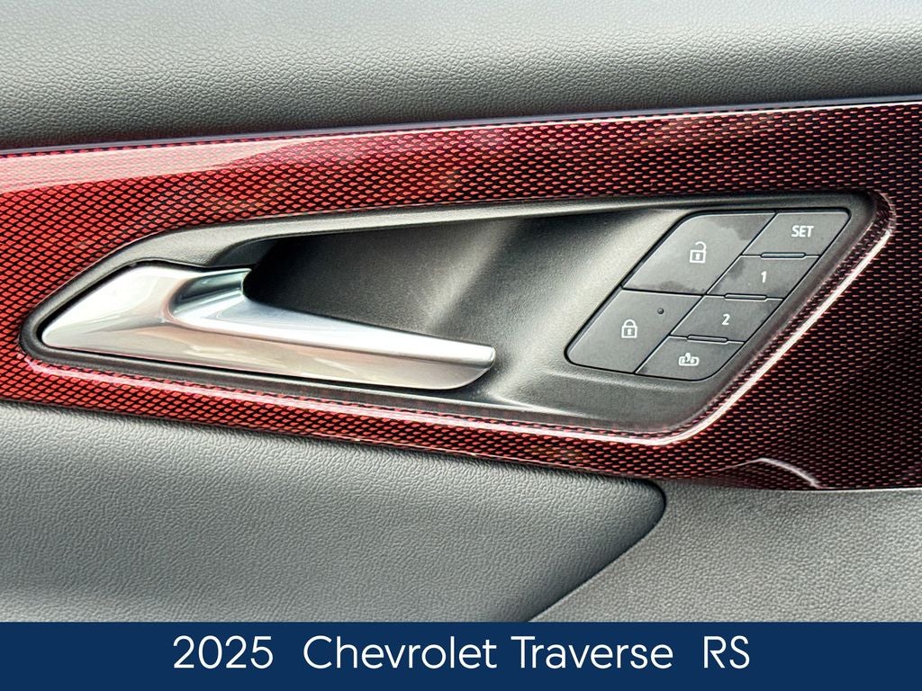 2025 Chevrolet Traverse RS