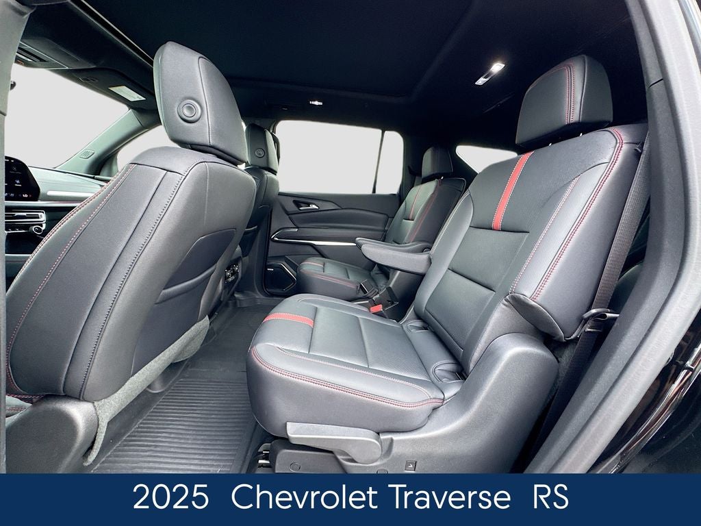 2025 Chevrolet Traverse RS