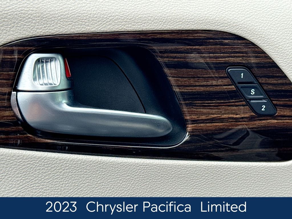 2023 Chrysler Pacifica Limited