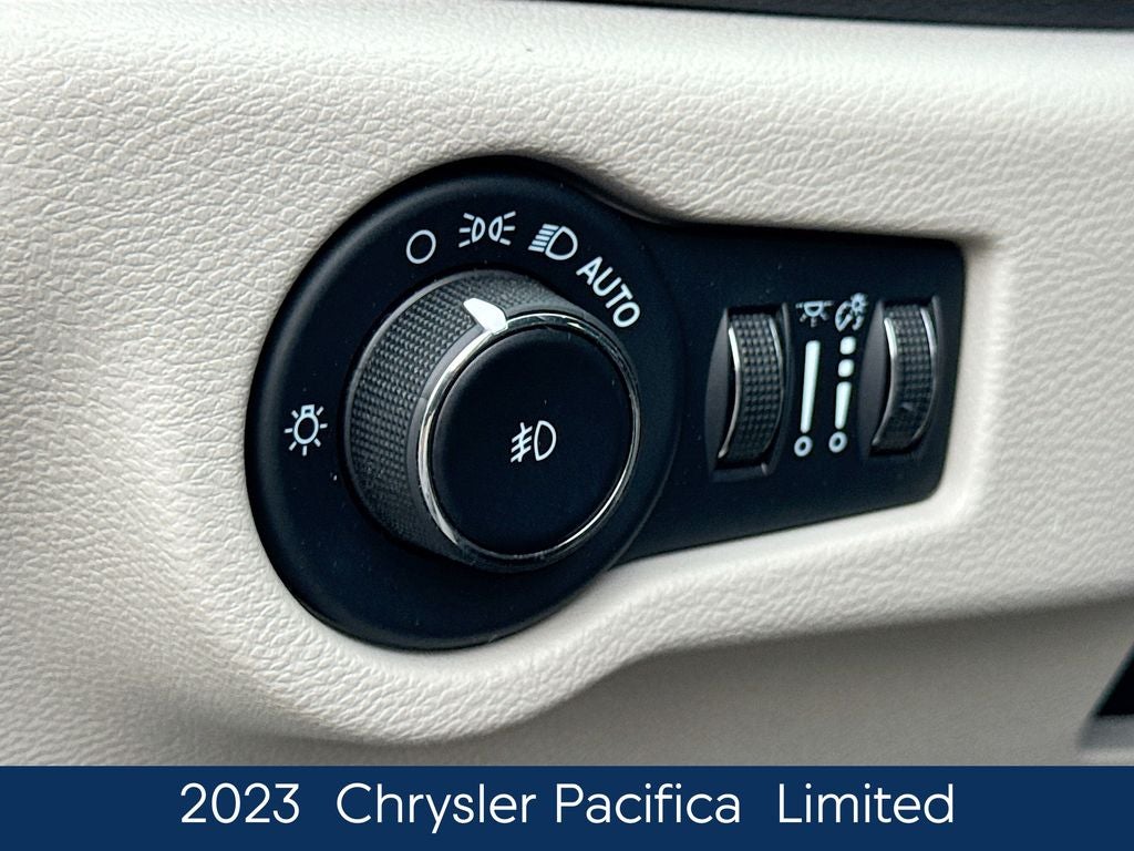 2023 Chrysler Pacifica Limited