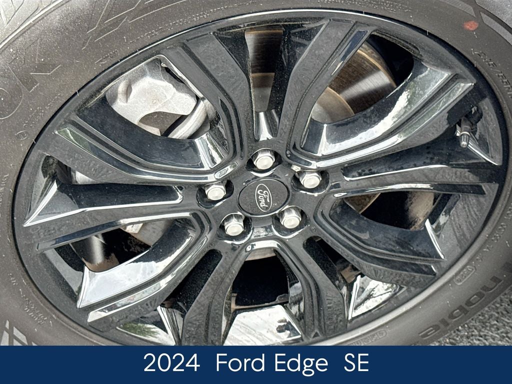 2024 Ford Edge SE