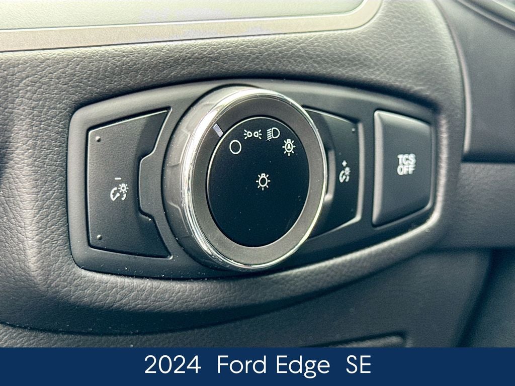 2024 Ford Edge SE