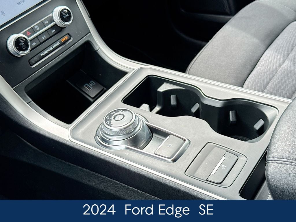 2024 Ford Edge SE