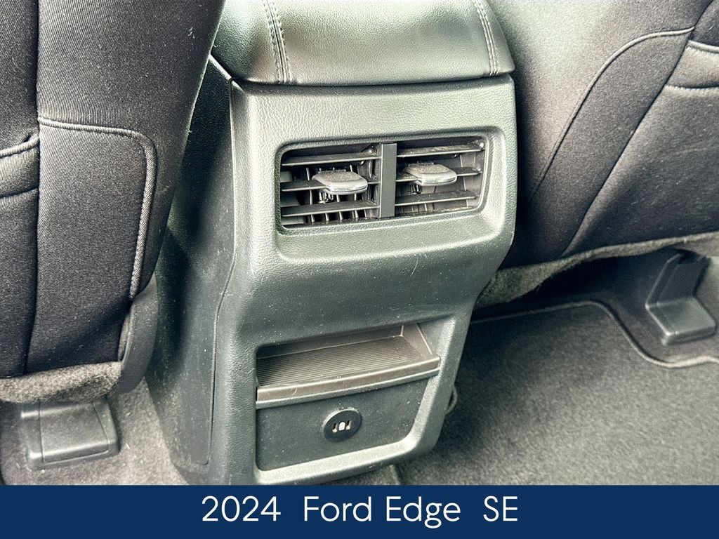 2024 Ford Edge SE