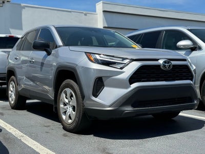 2025 Toyota RAV4 LE