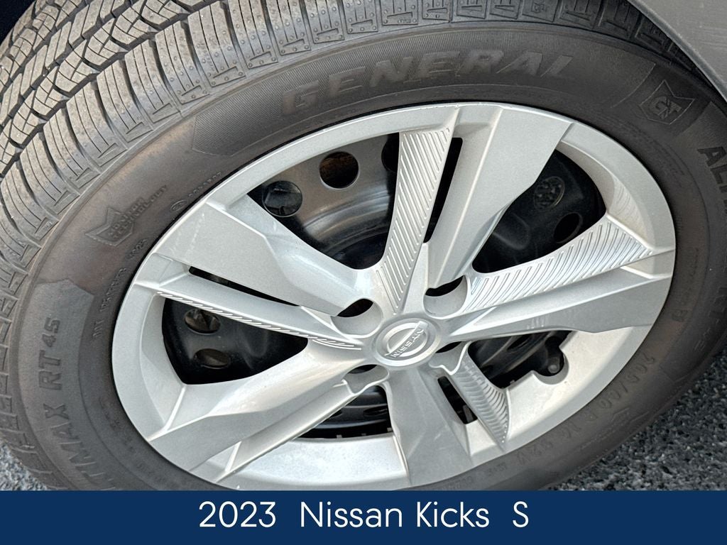 2023 Nissan Kicks S
