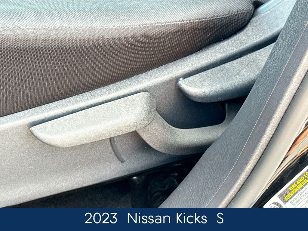 2023 Nissan Kicks S
