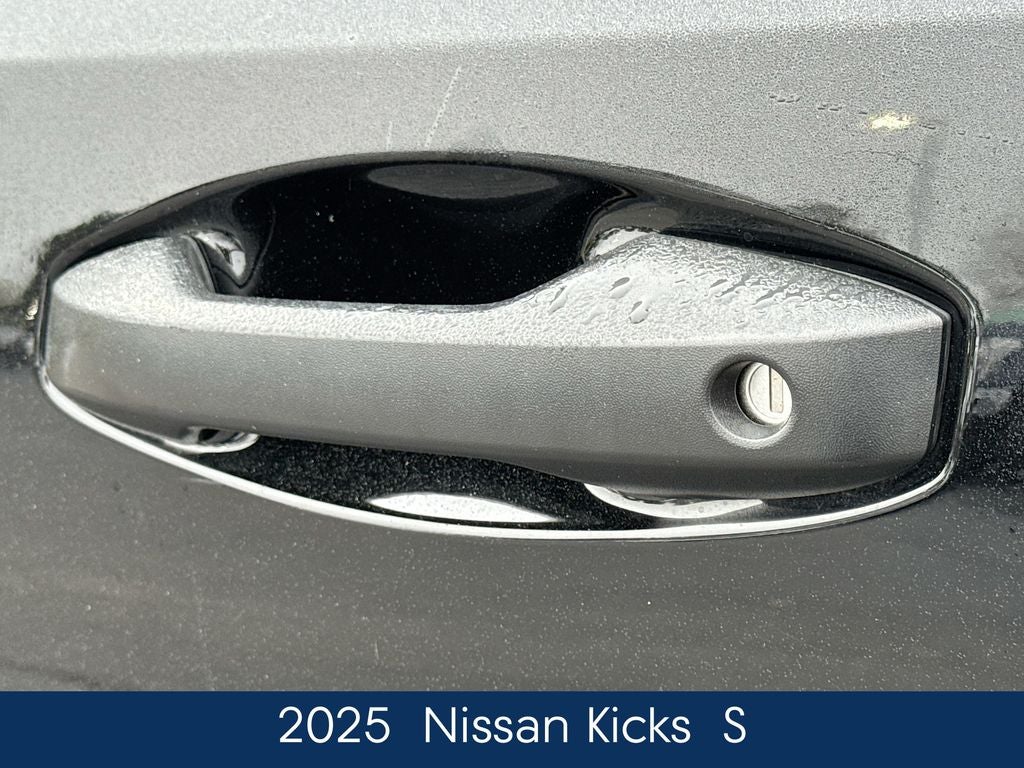 2025 Nissan Kicks S
