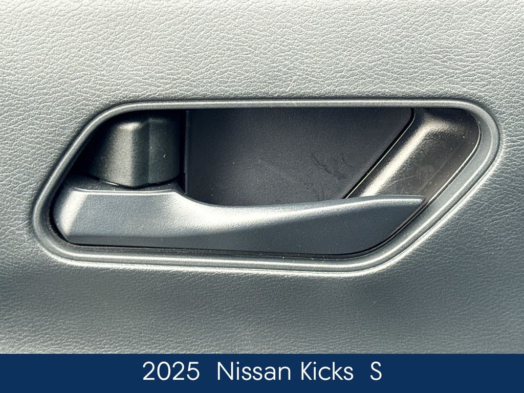 2025 Nissan Kicks S