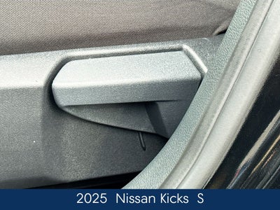 2025 Nissan Kicks S