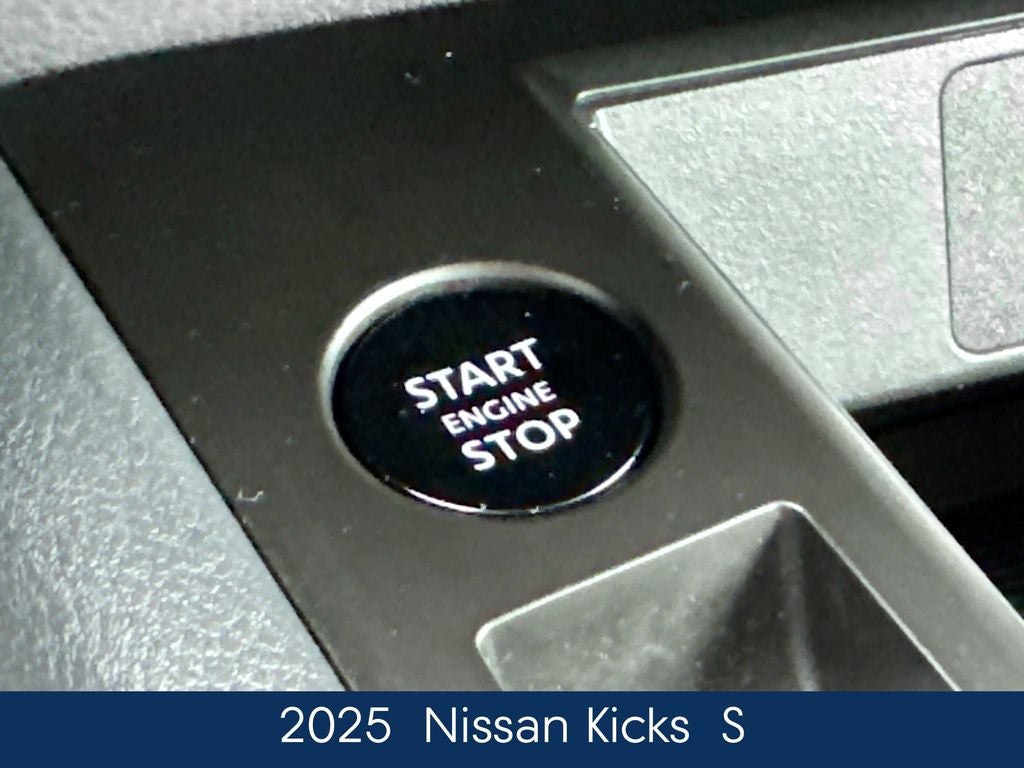 2025 Nissan Kicks S
