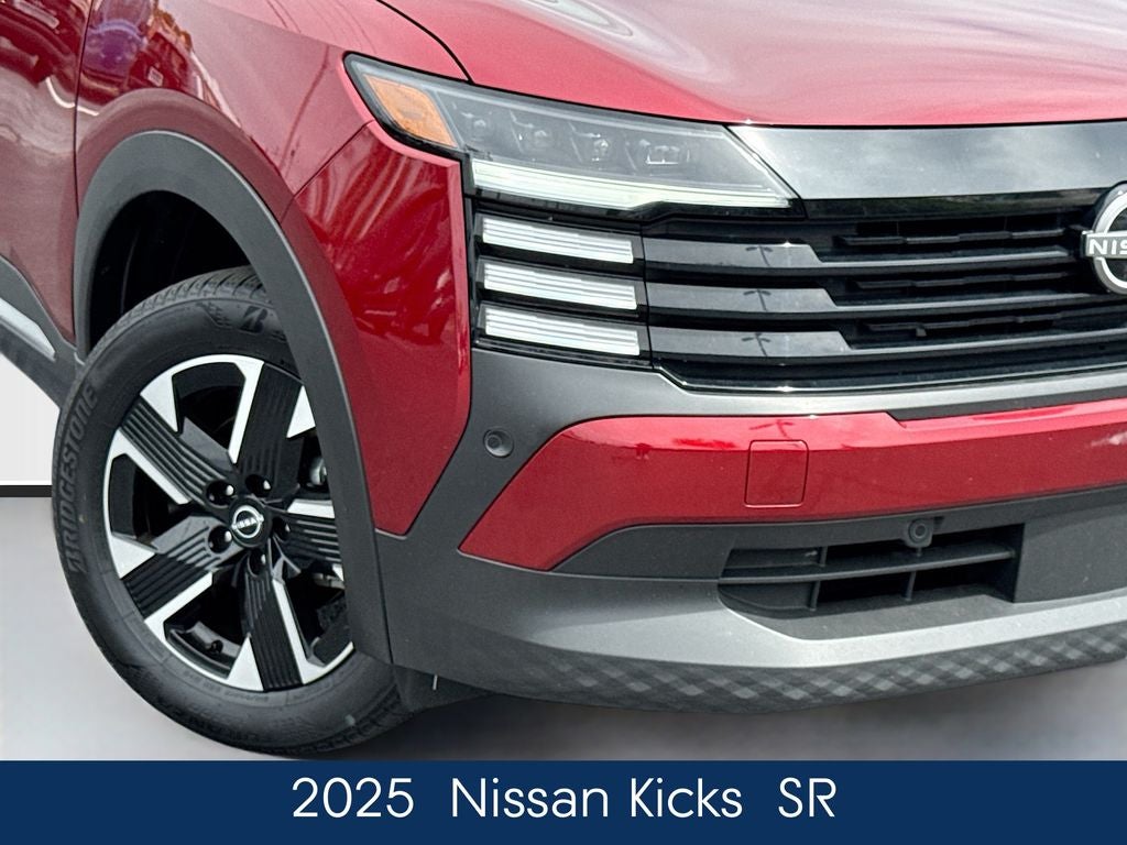 2025 Nissan Kicks SR