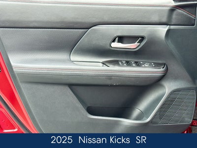 2025 Nissan Kicks SR