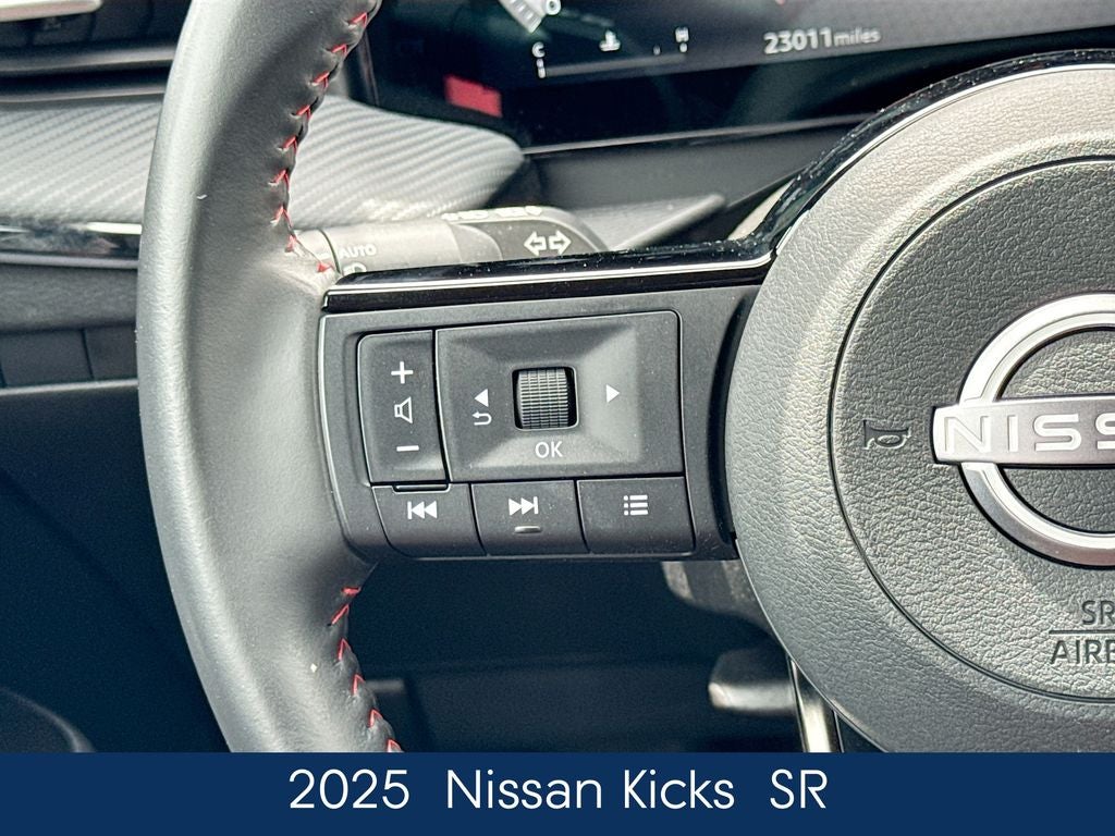 2025 Nissan Kicks SR