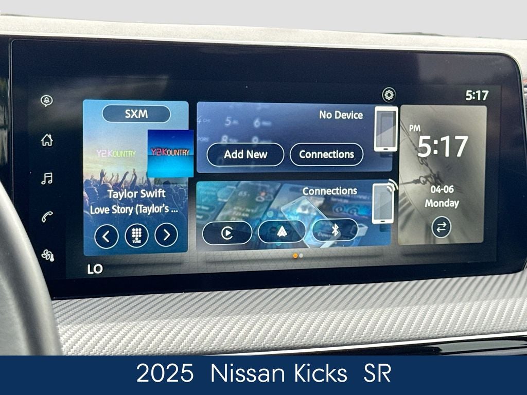 2025 Nissan Kicks SR
