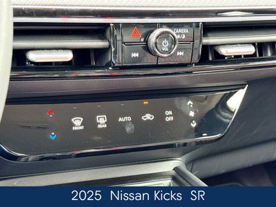 2025 Nissan Kicks SR