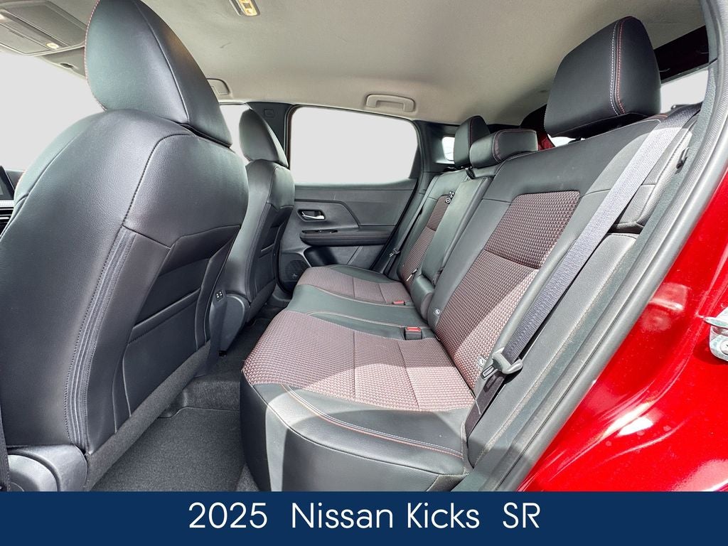 2025 Nissan Kicks SR