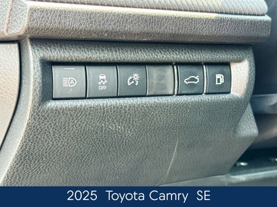 2025 Toyota Camry SE