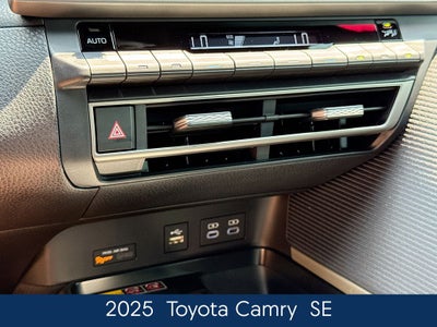 2025 Toyota Camry SE