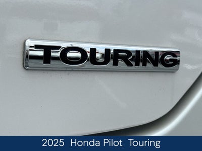 2025 Honda Pilot Touring