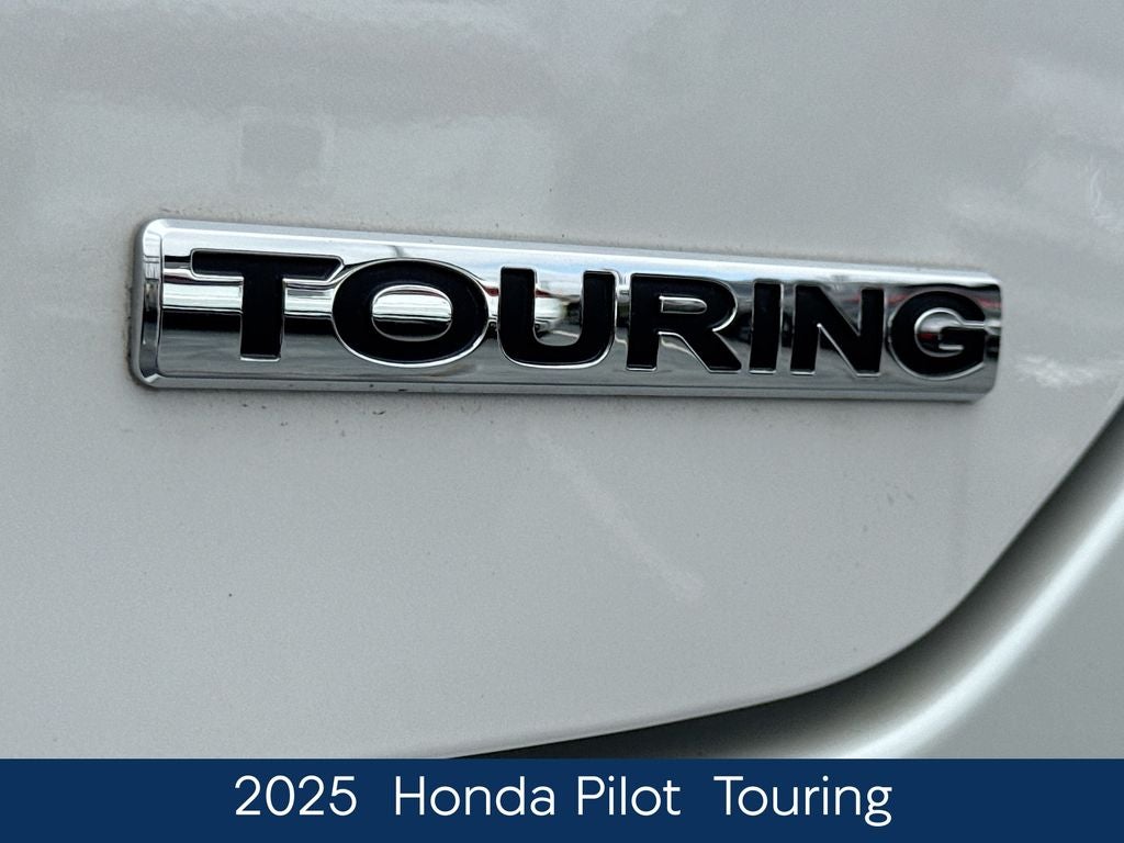 2025 Honda Pilot Touring