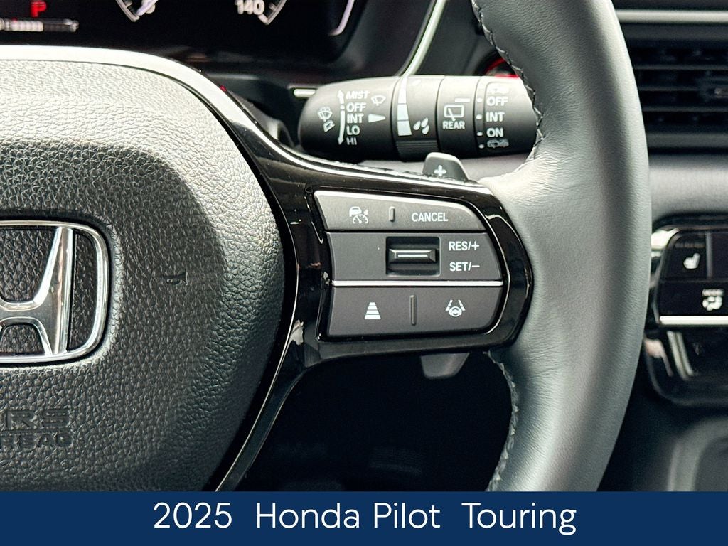 2025 Honda Pilot Touring