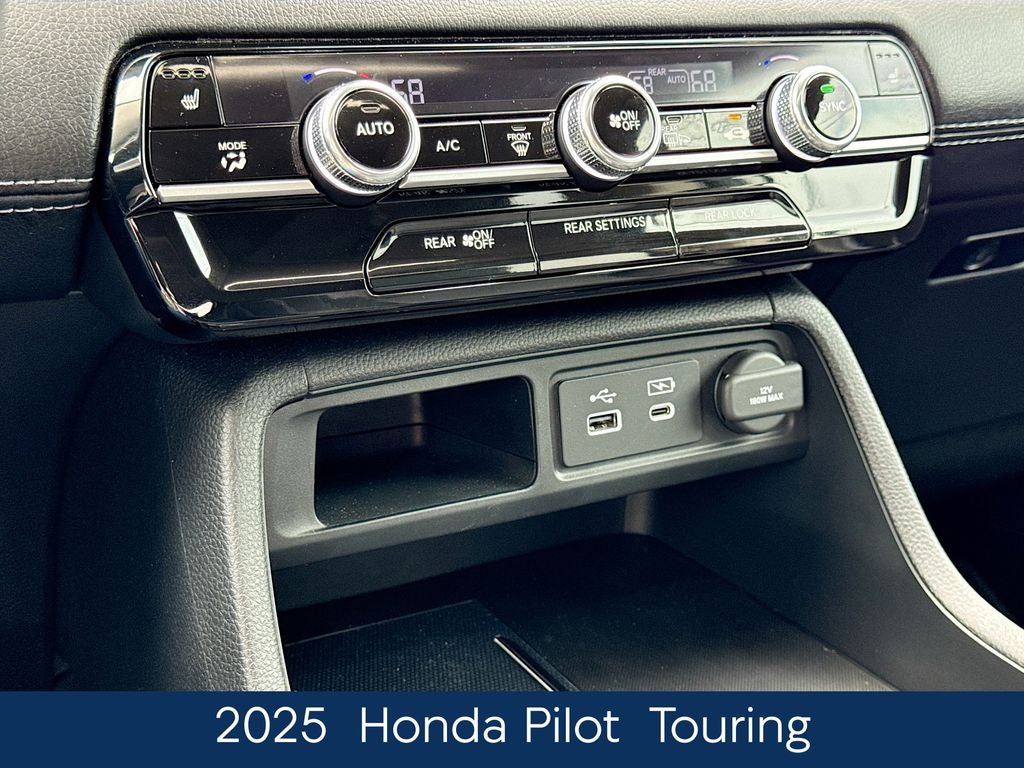 2025 Honda Pilot Touring