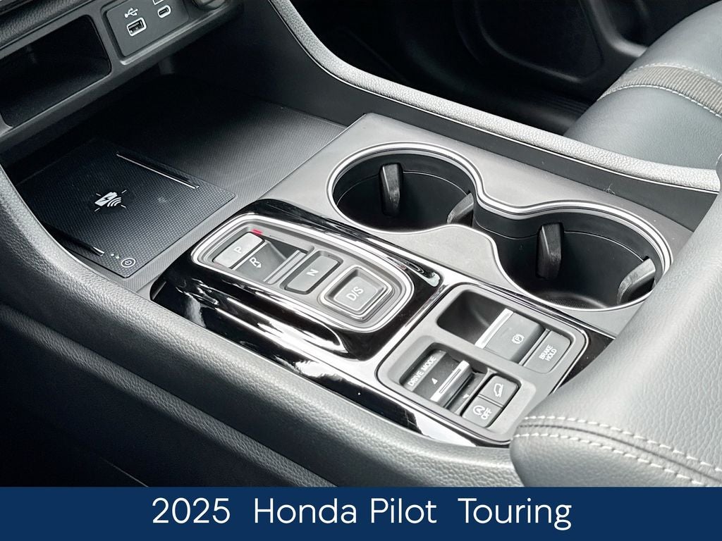 2025 Honda Pilot Touring