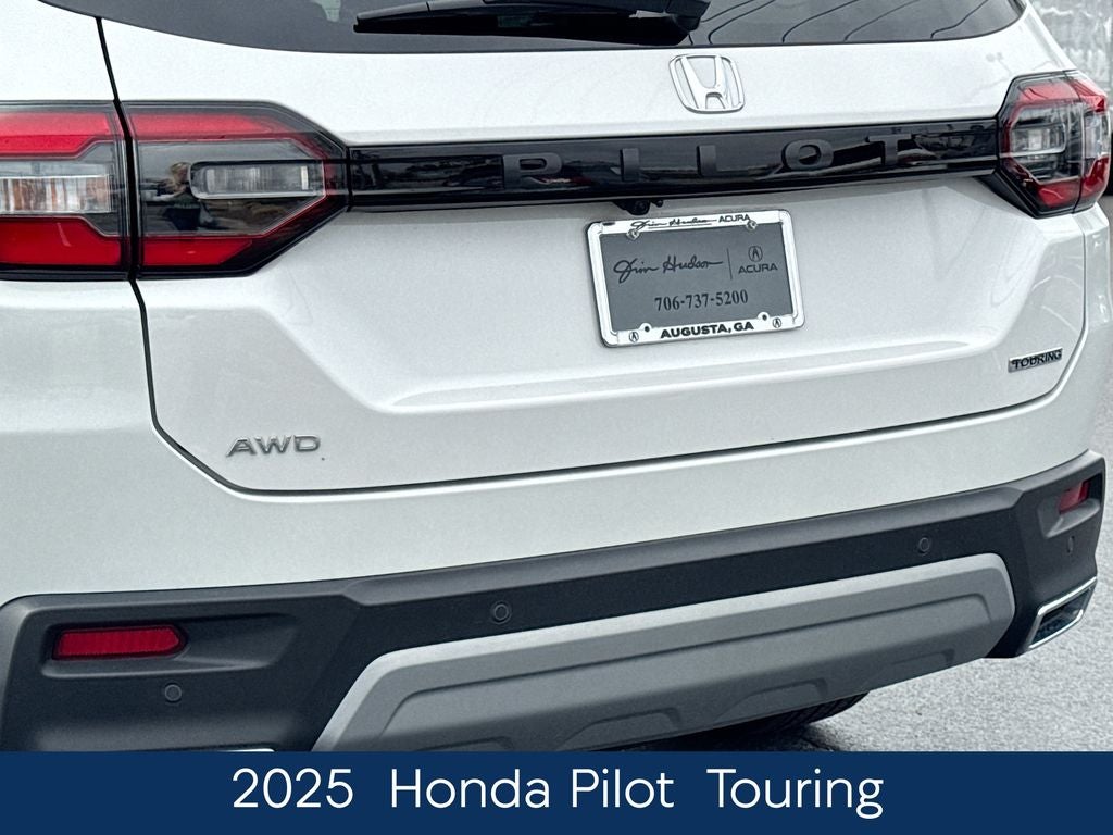 2025 Honda Pilot Touring