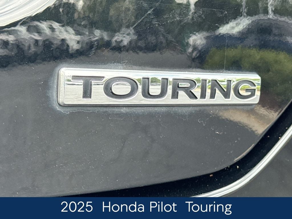 2025 Honda Pilot Touring