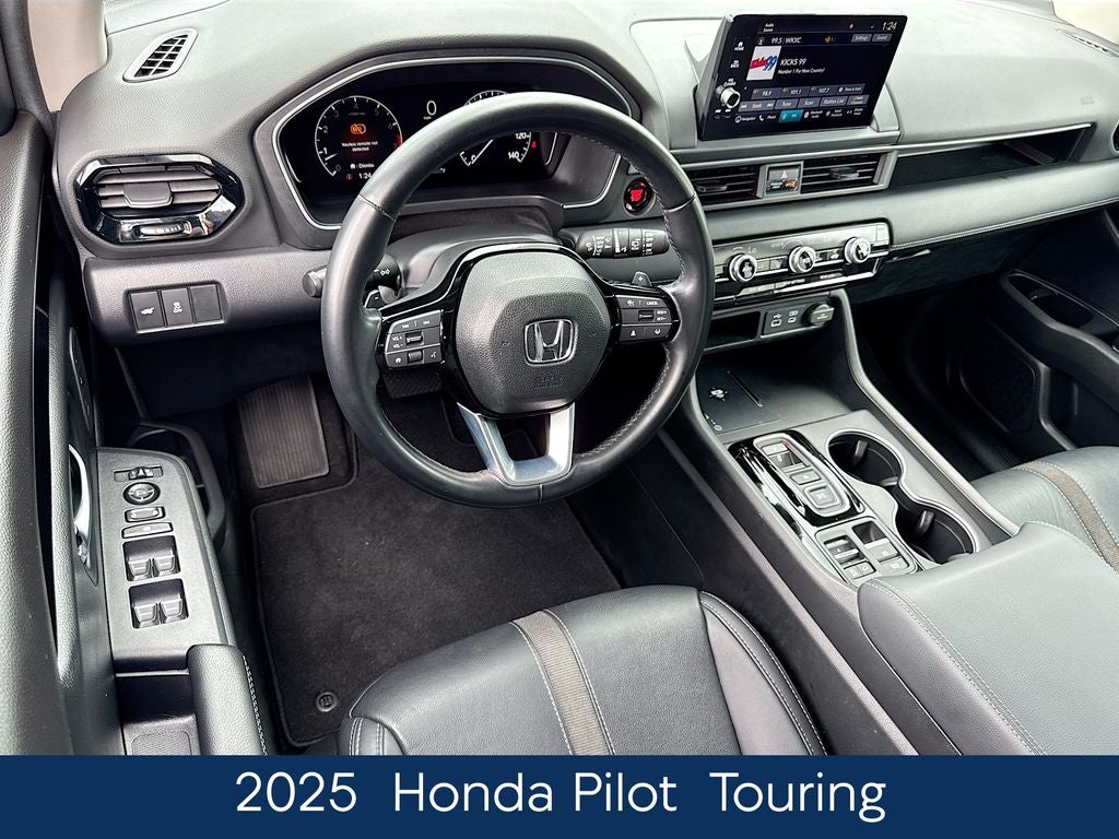 2025 Honda Pilot Touring