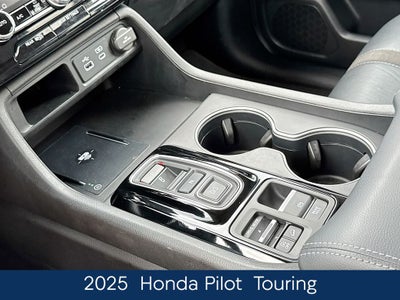 2025 Honda Pilot Touring
