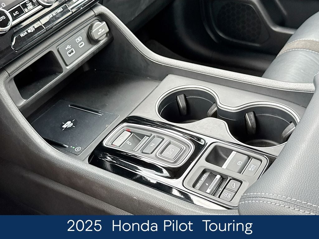 2025 Honda Pilot Touring