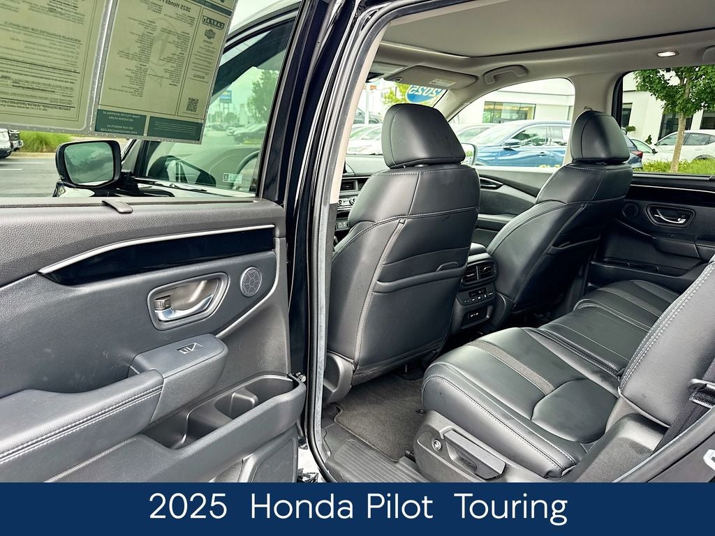 2025 Honda Pilot Touring