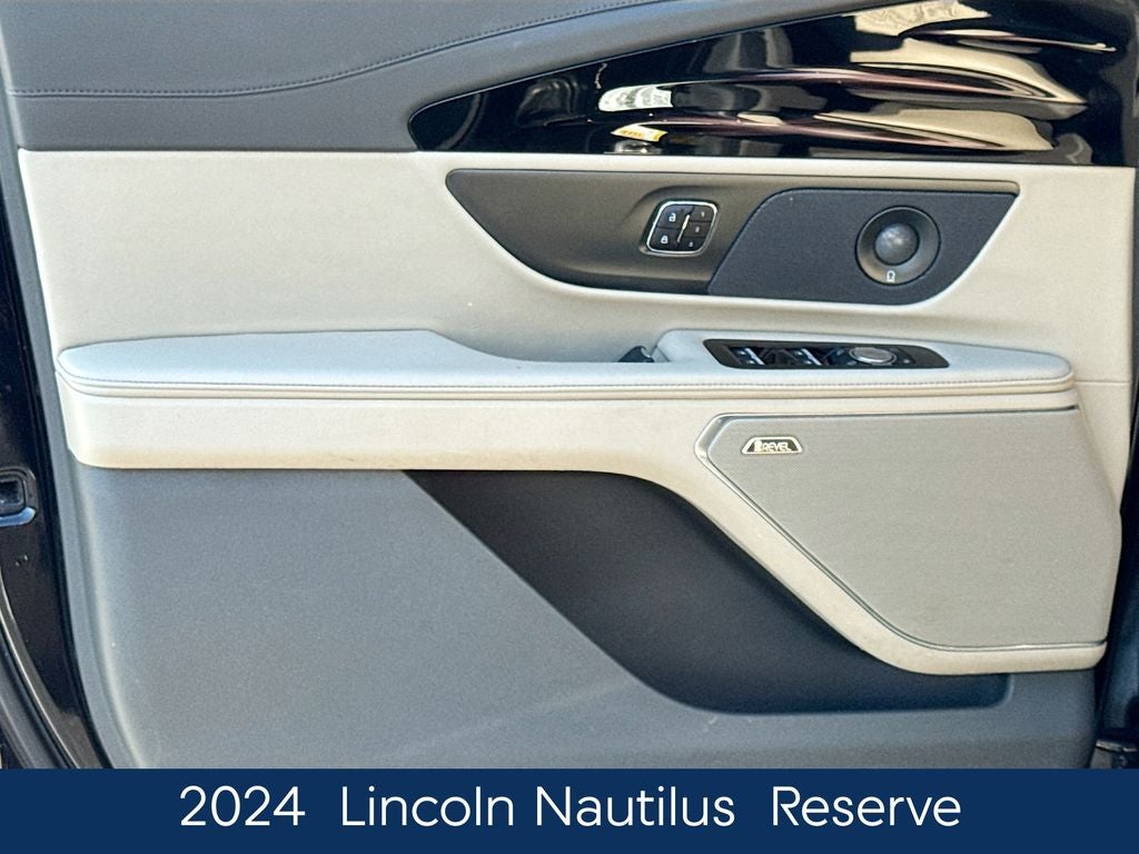 2024 Lincoln Nautilus Reserve