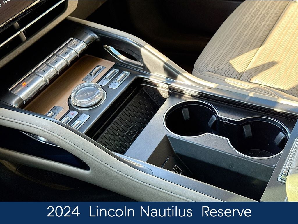 2024 Lincoln Nautilus Reserve